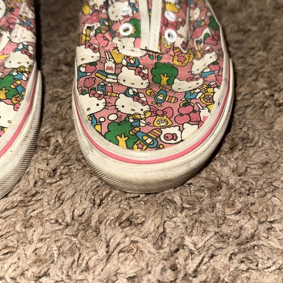 Hello kitty vans - Picture 4 of 10